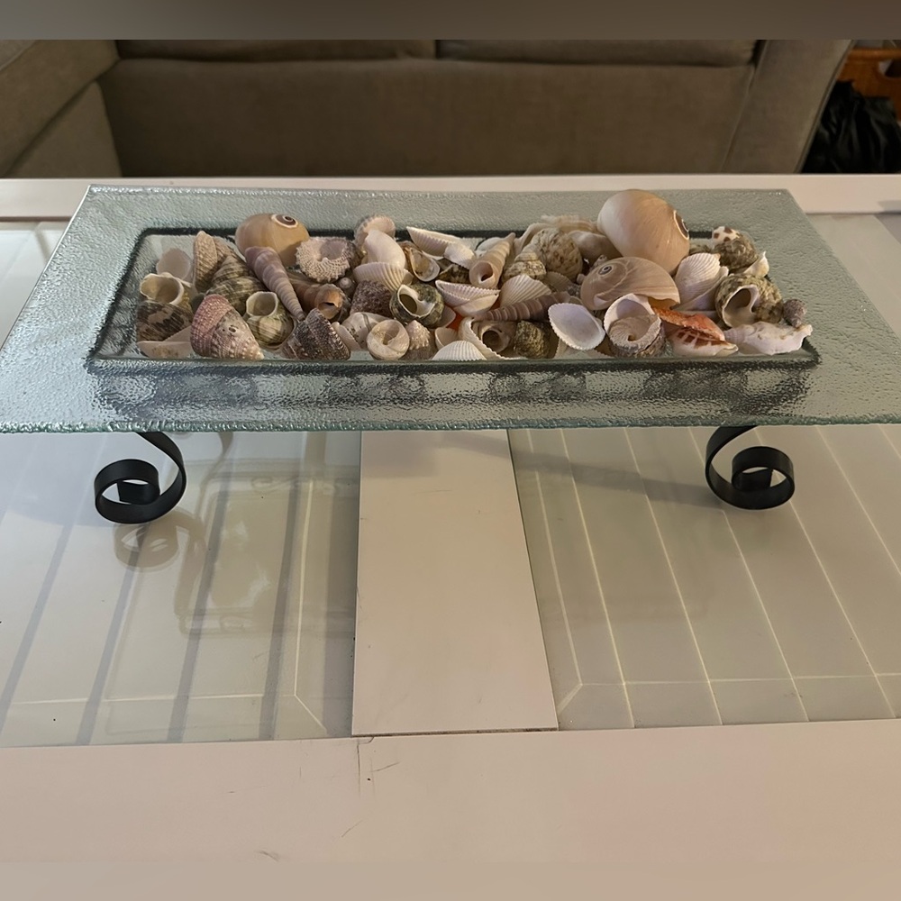 Home & Garden Party Pretty decor tray & shells